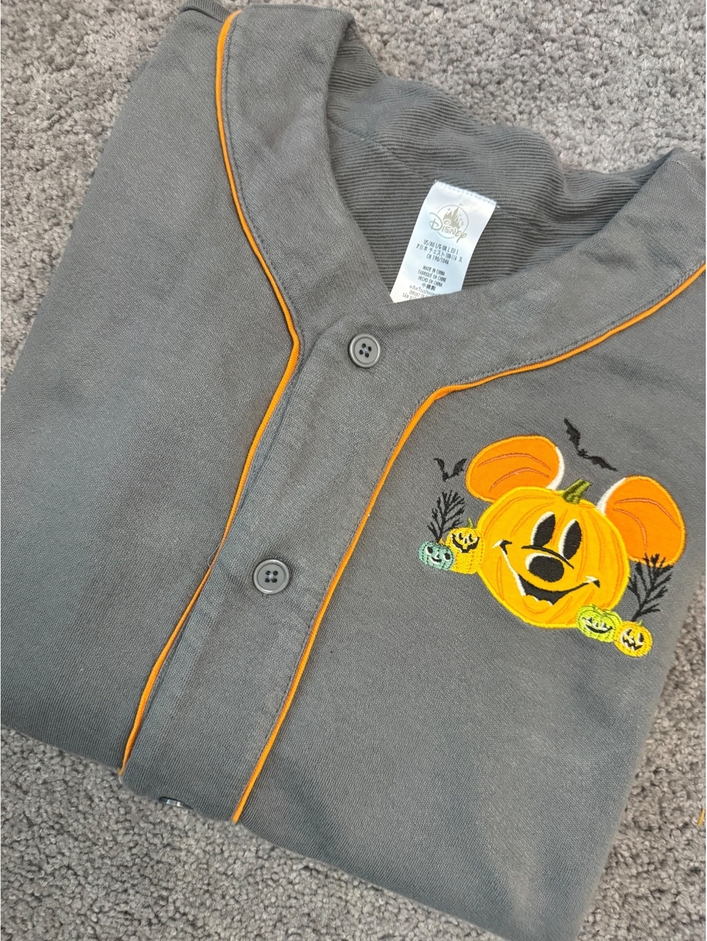Disney Halloween Mickey Pumpkin Button-Up Shirt Large